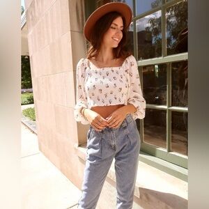 NEW 🌺 LOVE TREE Smocked floral top * SIze L *